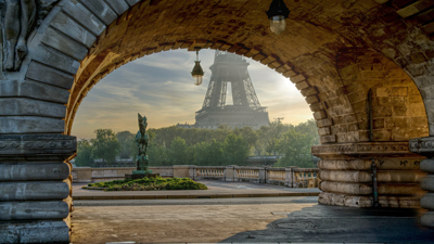 Paris med Champagne och Versailles slott fr�n Gotland